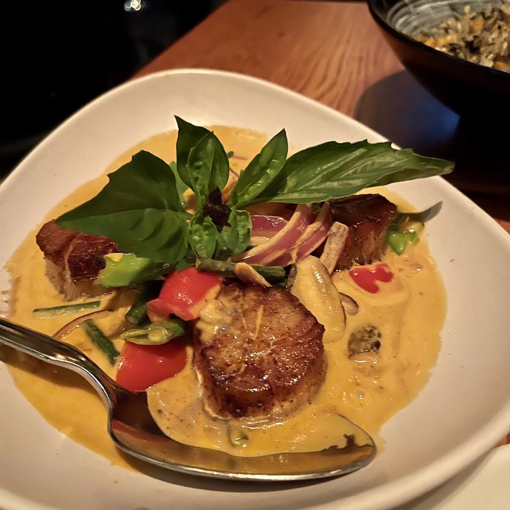 TAO Chicago Restaurant - Scallops in red curry with Thai basil - Pan Asian Near Me - Chicago, Illinois