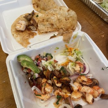 Vaqueros - Shrimp tacos... notice the tortillas they were just on top of the food ... hmmmm is it a taco salad or taco ??? Nope hard pass! - Mexican Near Me - Colorado Springs, Colorado