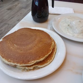 Golden Oak Pancake House - Pancakes - Pancakes Near Me - St Louis, Missouri Golden Oak Pancake House - Pancakes - Pancakes Near Me - St Louis, Missouri