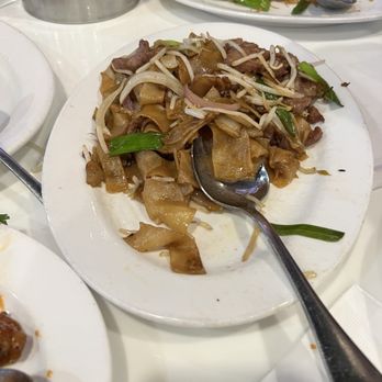 Dim Sum King - Beef flat noodles - Chinese Near Me - Memphis, Tennessee Dim Sum King - Beef flat noodles - Chinese Near Me - Memphis, Tennessee