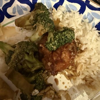 Grace's Steak & Seafood - Not really feeling this Shrimp and Broccoli - Asian Fusion Near Me - Bowie, Maryland