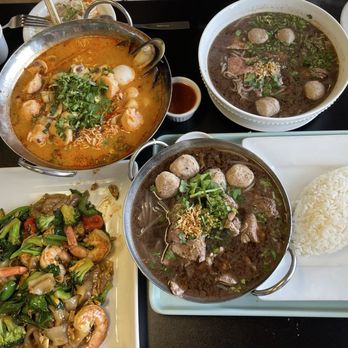 Pho 919 Restaurant - Tom yum noodle soup with seafood Boat noodle soup with beef Shrimp drunken noodle (MUST ORDER) - Vietnamese Near Me - Morrisville, North Carolina