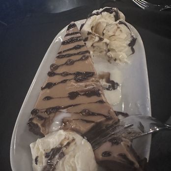 Bowdie's Chophouse - Peanut butter chocolate brownie - Wine Bars Near Me - Zionsville, Indiana Bowdie's Chophouse - Peanut butter chocolate brownie - Wine Bars Near Me - Zionsville, Indiana