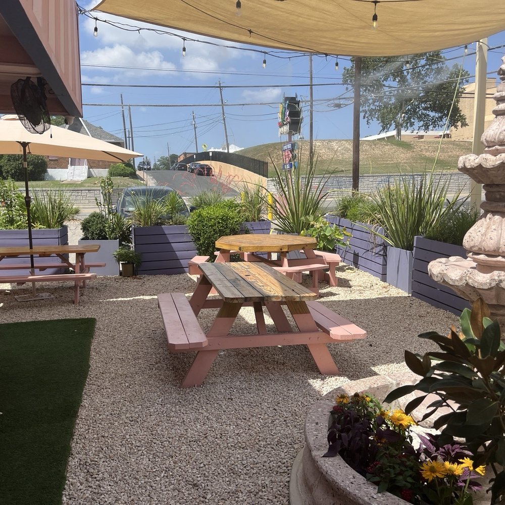 Prana Cafe - Outdoor seating - Cafes Near Me - Austin, Texas Prana Cafe - Outdoor seating - Cafes Near Me - Austin, Texas