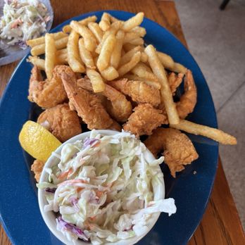 Yorktown Pub - Fried shrimp , fries and Cole slaw - Pubs Near Me - Yorktown, Virginia Yorktown Pub - Fried shrimp , fries and Cole slaw - Pubs Near Me - Yorktown, Virginia