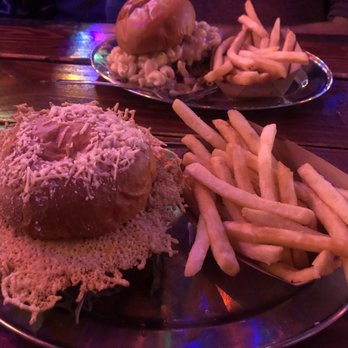 The Hills Pub - Garlic Parm and PepperJack Mac burgers - Pubs Near Me - La Mesa, California The Hills Pub - Garlic Parm and PepperJack Mac burgers - Pubs Near Me - La Mesa, California