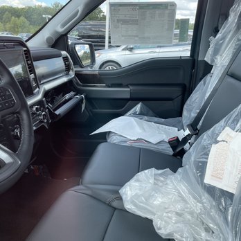 Wickstrom Ford - Here is the inside pic! - Car Dealers Near Me - Barrington, Illinois