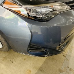 The entire bottom and wheel cap was heavily scratched up. The entire bottom and wheel cap was heavily scratched up.