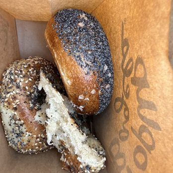 PopUp Bagels - 3 hot bagels that never survive the way home . - Bagels Near Me - Roslyn, New York PopUp Bagels - 3 hot bagels that never survive the way home . - Bagels Near Me - Roslyn, New York