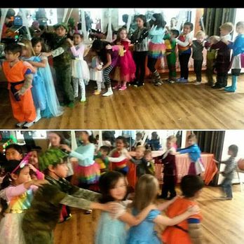 Mini City on 21 - Line dancing! - Indoor Playcenter Near Me - Chicago, Illinois