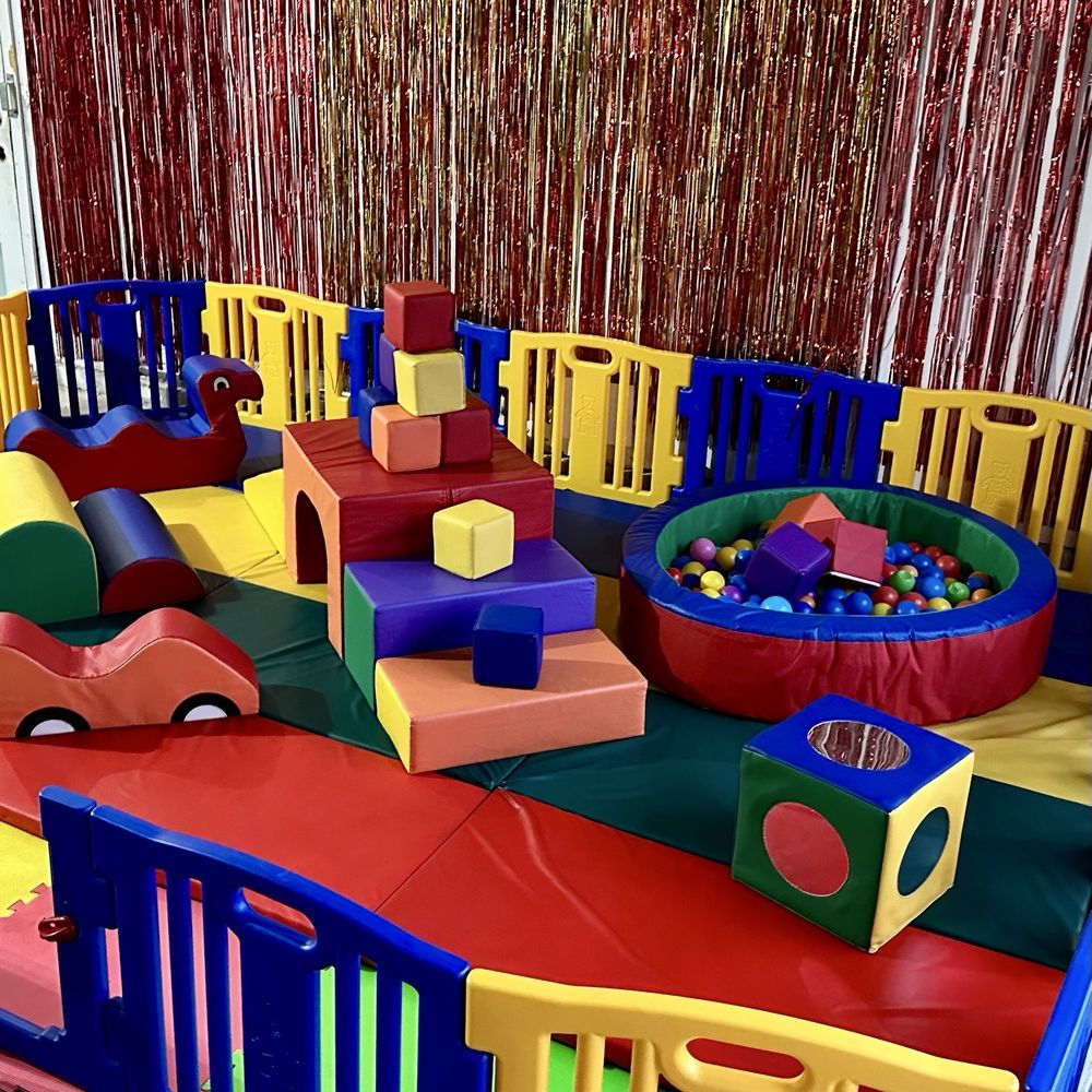 8x12ft soft play. 8x12ft soft play.