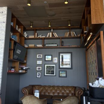 Dish Society - seating - New American Near Me - Houston, Texas