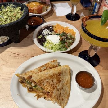 Alejandro's Amigos Taqueria - Mexican Near Me - Stow, Ohio