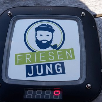 Friesenjung - Pager vibriert, wenn das Essen fertig ist. - Beach Bars Near Me - Wangerooge, NI Friesenjung - Pager vibriert, wenn das Essen fertig ist. - Beach Bars Near Me - Wangerooge, NI