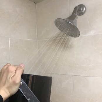 Park Pointe Hotel - Shower head forces water out like daggers. Thankfully there was an ice bucket nearby for bucket showering. - Hotels Near Me - South San Francisco, California