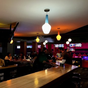 Kings Dining & Entertainment - people sitting at the bar - Bowling Near Me - Boston, Massachusetts