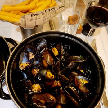 Vaudeville - Moules frites - Brasseries Near Me - Paris, 75 Vaudeville - Moules frites - Brasseries Near Me - Paris, 75