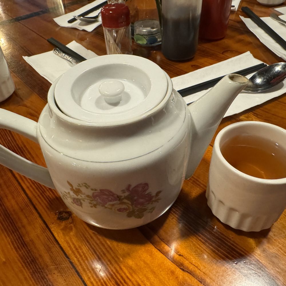 Cambie Vietnamese Restaurant - Teapot and tea~ - Vietnamese Near Me - Vancouver, British Columbia Cambie Vietnamese Restaurant - Teapot and tea~ - Vietnamese Near Me - Vancouver, British Columbia