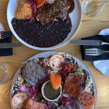 Agave Uptown - chicken mole and beef entrees - Mexican Near Me - Oakland, California Agave Uptown - chicken mole and beef entrees - Mexican Near Me - Oakland, California