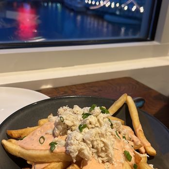 Paddlefish - Crab topped fries - Seafood Near Me - Orlando, Florida Paddlefish - Crab topped fries - Seafood Near Me - Orlando, Florida