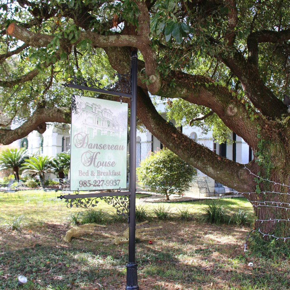 Dansereau House - Grounds from 5th street - Bed & Breakfast Near Me - Thibodaux, Louisiana Dansereau House - Grounds from 5th street - Bed & Breakfast Near Me - Thibodaux, Louisiana