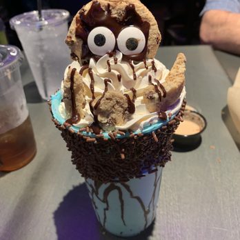 Bit Burger Knox - Cookie Monster Shake - Burgers Near Me - Knoxville, Tennessee