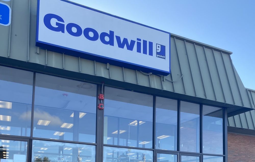 GOODWILL STORE & DONATION CENTER Updated October 2024 15 Reviews