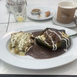 Café MuRo - Relleno Pepper stuffed with Oaxaca cheese