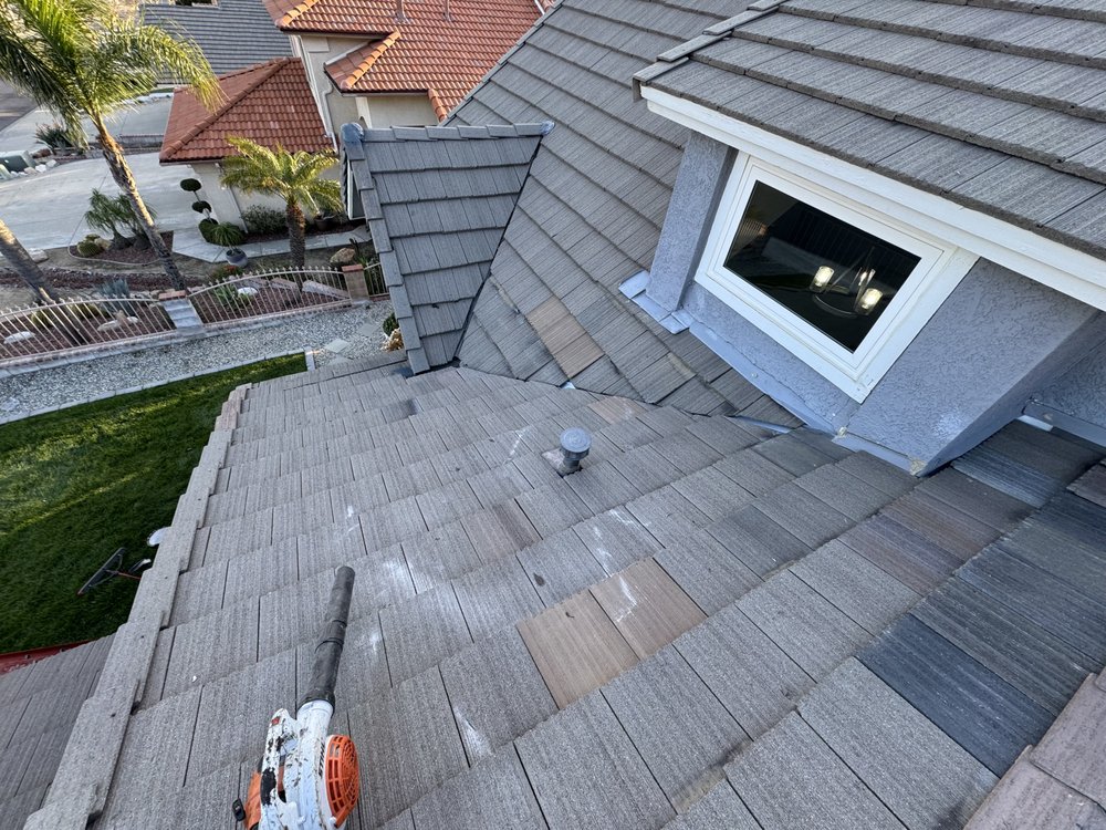 Slide of Alpha Roofing Company