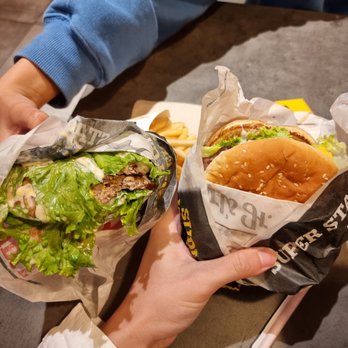 Carl's Jr - Famous Star and Super Star w/ Grilled onions - Fast Food Near Me - Los Angeles, California