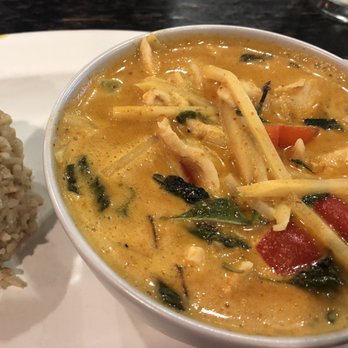 Zabb Thai & Sushi - Red Curry with chicken... excellent!! - Sushi Bars Near Me - Davie, Florida