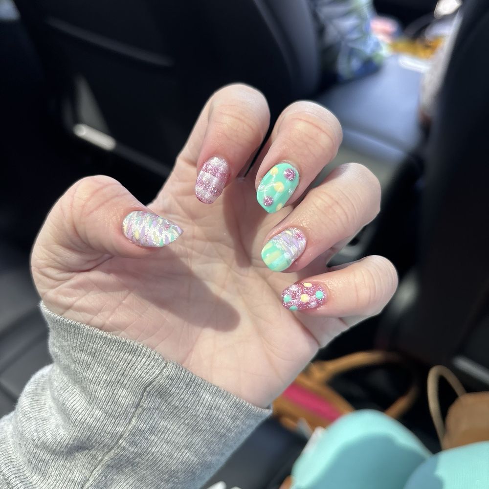 Vdara Nails Lounge - My nails :( - Nail Salons Near Me - San Clemente, California