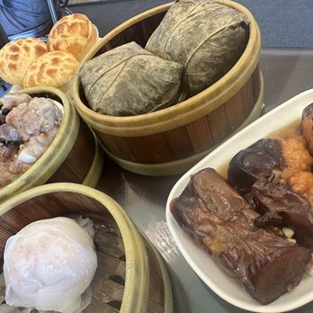 Royal Kitchen - Lotus leaves , Eggplant with Shrimp Stuffing, Spare Ribs with Black Bean Sauce, Scallop and Shrimp Dumplings, Custard Cream Buns - Cantonese Near Me - Bellevue, Washington Royal Kitchen - Lotus leaves , Eggplant with Shrimp Stuffing, Spare Ribs with Black Bean Sauce, Scallop and Shrimp Dumplings, Custard Cream Buns - Cantonese Near Me - Bellevue, Washington