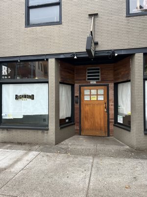 The Richmond Bar by null