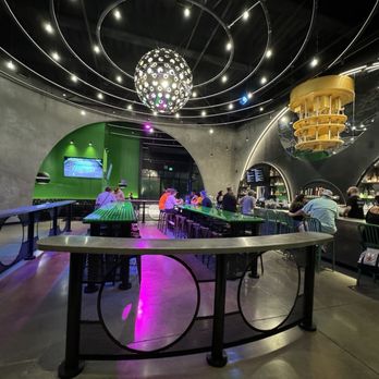 Urban Putt - The restaurant and bar area - Cocktail Bars Near Me - San Jose, California