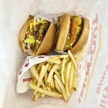In-N-Out Burger - Cheeseburger animal style and fries - Burgers Near Me - Alameda, California In-N-Out Burger - Cheeseburger animal style and fries - Burgers Near Me - Alameda, California