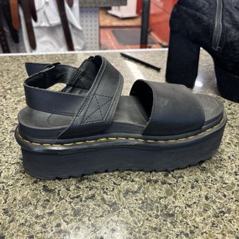 Robert's Shoe Repair - Shoe Repair Near Me - Los Angeles, California Robert's Shoe Repair - Shoe Repair Near Me - Los Angeles, California