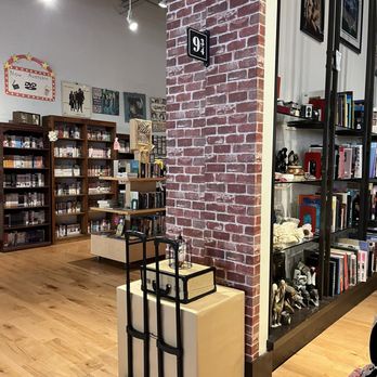 The Open Book - Bookstores Near Me - Woodland Hills, California The Open Book - Bookstores Near Me - Woodland Hills, California