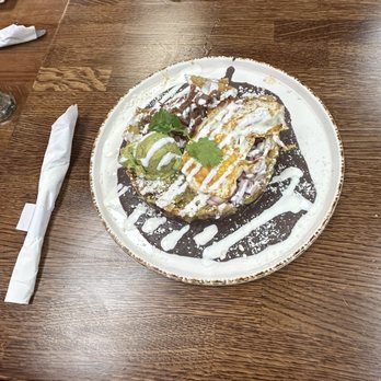 Madres Brunch - Chilaquiles verdes - Breakfast & Brunch Near Me - Whittier, California