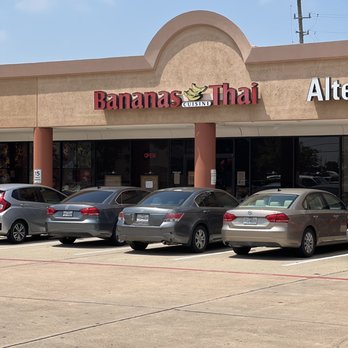 Bananas Thai Cuisine - Outside sign - Thai Near Me - Houston, Texas