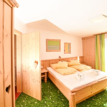 Hotel Hartweger - Wohnbeispiel - Hotels Near Me - Haus, 6