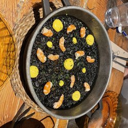 Perro Viejo - Squid ink paella