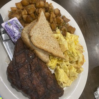 On the Half Shell - Steak & eggs - Seafood Near Me - Prairieville, Louisiana