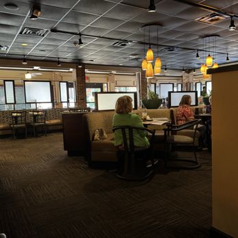 Second Street American Bistro - Indoor seating - American Near Me - Williamsburg, Virginia