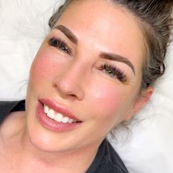 Glamour Lashes by Hannah - Microshading Ombré Eyebrows