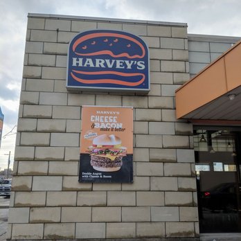 Harvey's - Signage - Burgers Near Me - Etobicoke, Ontario