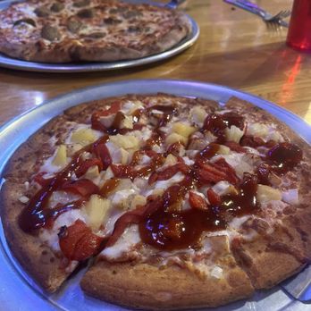 Twin Brothers Pizza - Cauliflower crust pizza - Pizza Near Me - Valdese, North Carolina Twin Brothers Pizza - Cauliflower crust pizza - Pizza Near Me - Valdese, North Carolina