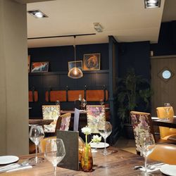 The Blue Anchor - Interior seating