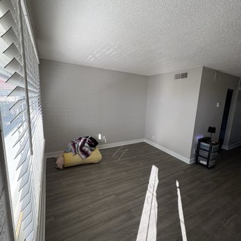 Avani North Tucson - Living room / bedroom - Apartments Near Me - Tucson, Arizona Avani North Tucson - Living room / bedroom - Apartments Near Me - Tucson, Arizona