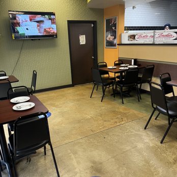 Taste of India - Inside! - Indian Near Me - Madera, California Taste of India - Inside! - Indian Near Me - Madera, California